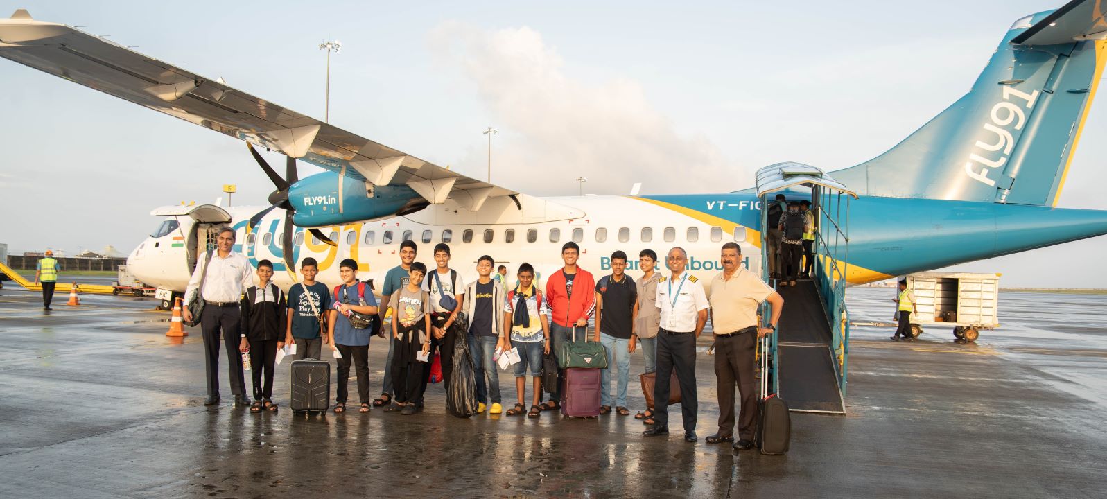 Young Musicians Jam With Hemaa Sardesai at Charity Jam Session by FLY91, Lakshadweep Tourism on Bangaram Island